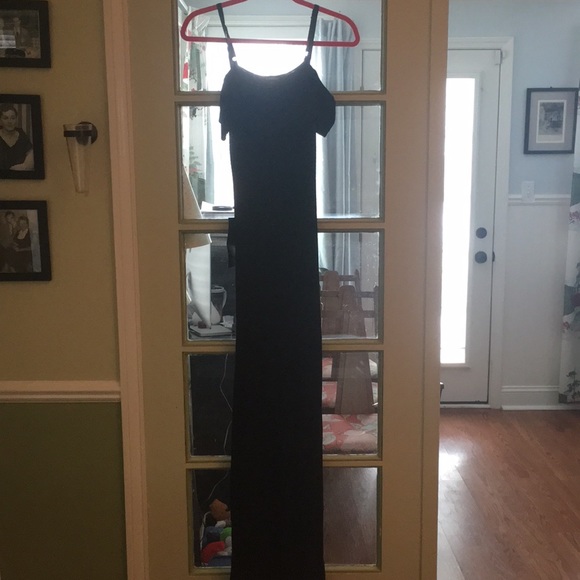 Long black maxi dress - Picture 3 of 7